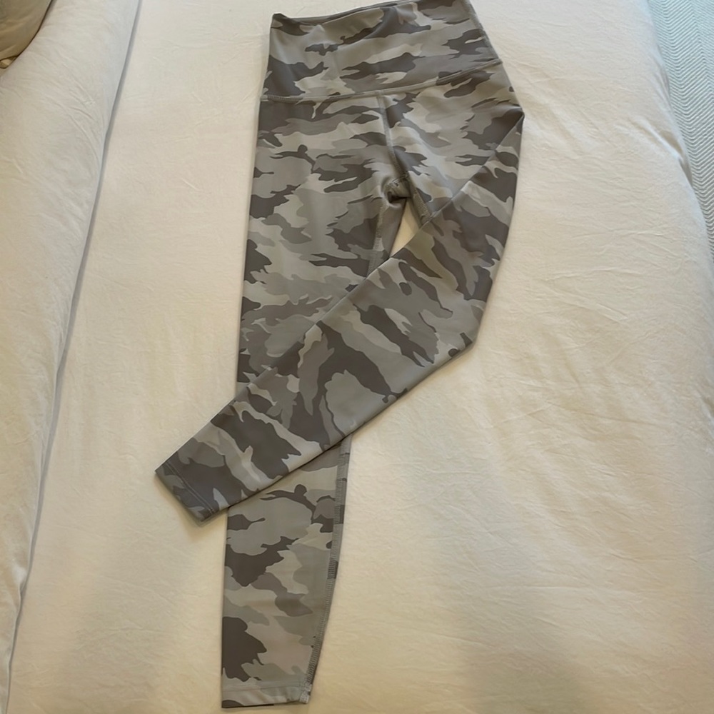 Beyond Yoga Camo leggings